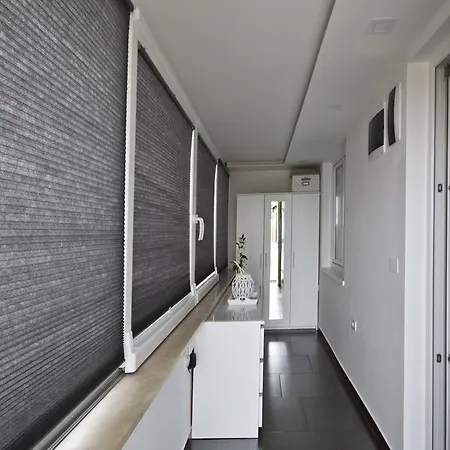 Apartment Apartma Mali Kralj - Little King